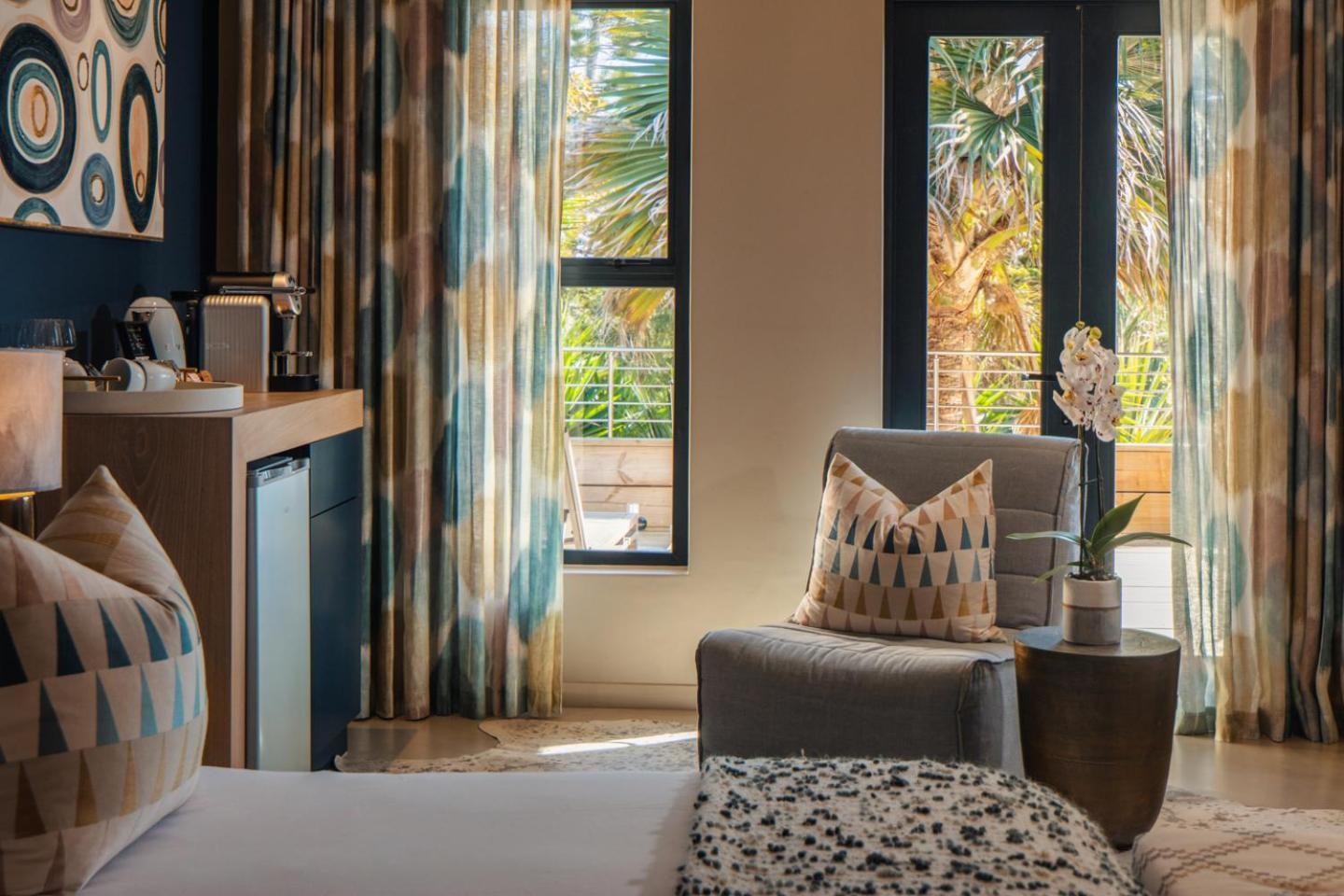 Sky Villa Boutique Hotel By Raw Africa Collection Плеттенберг-Бей Экстерьер фото A room at the hotel