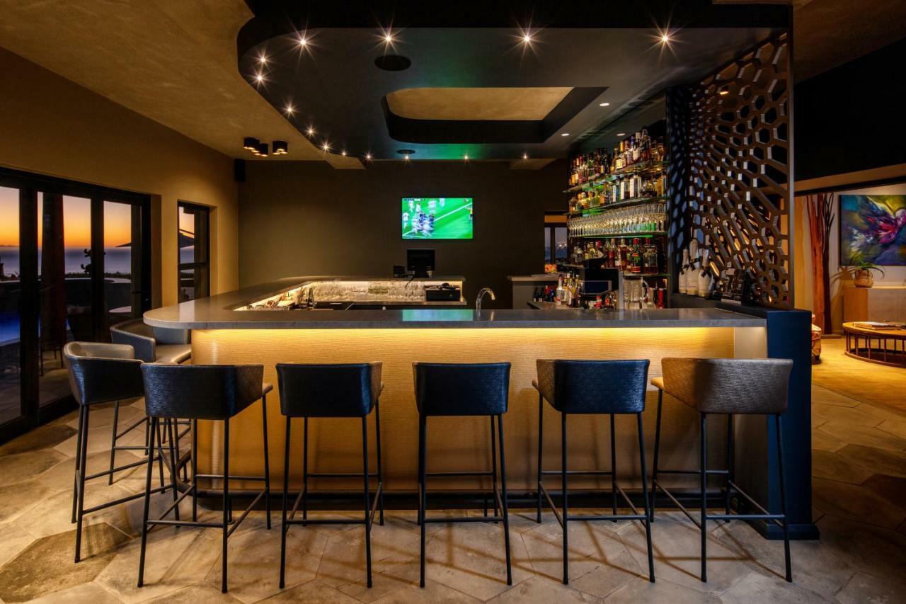 Sky Villa Boutique Hotel By Raw Africa Collection Плеттенберг-Бей Экстерьер фото The bar at the 101 Sky Lounge