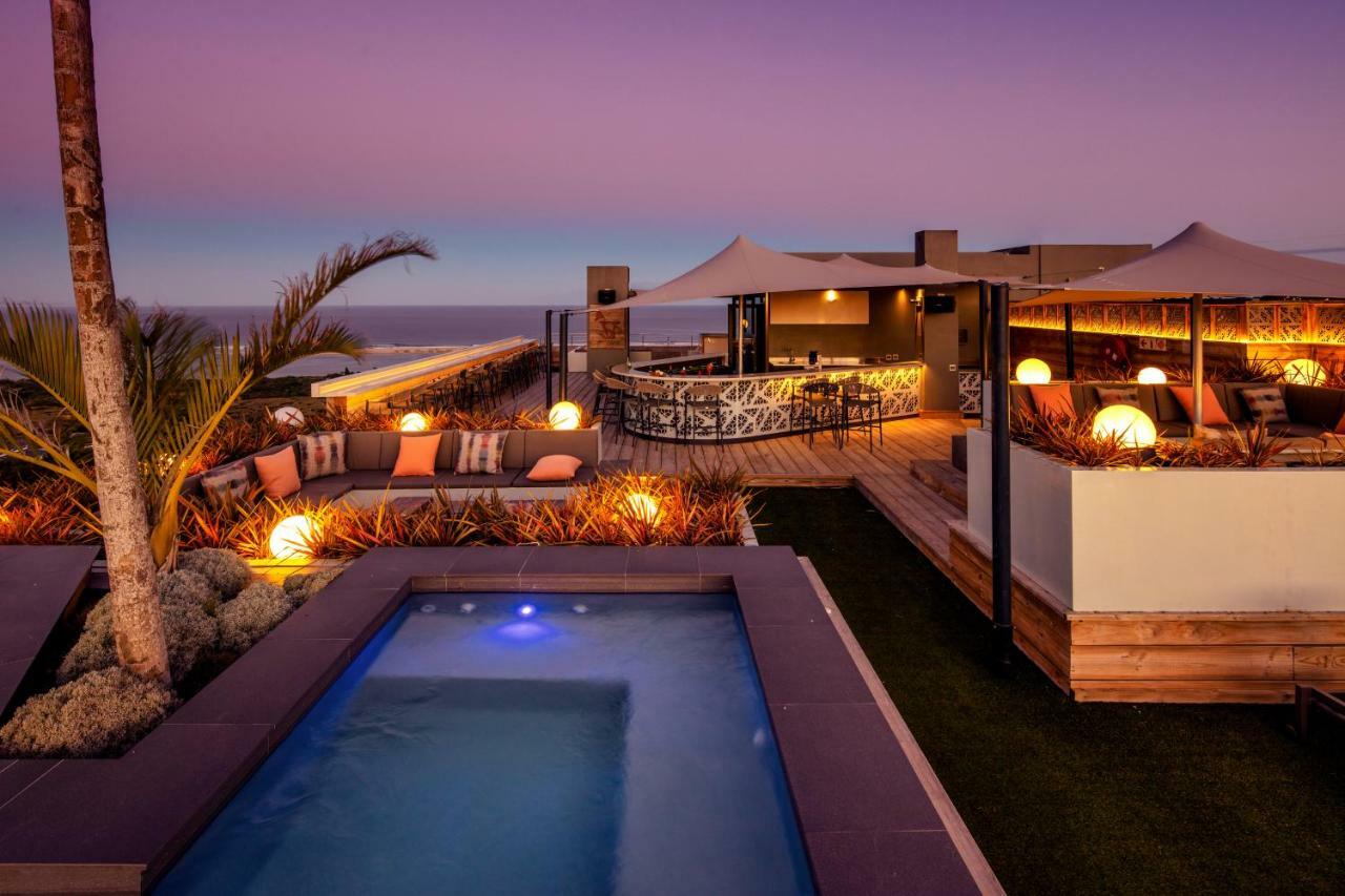 Sky Villa Boutique Hotel By Raw Africa Collection Плеттенберг-Бей Экстерьер фото The Cape Town rooftop bar