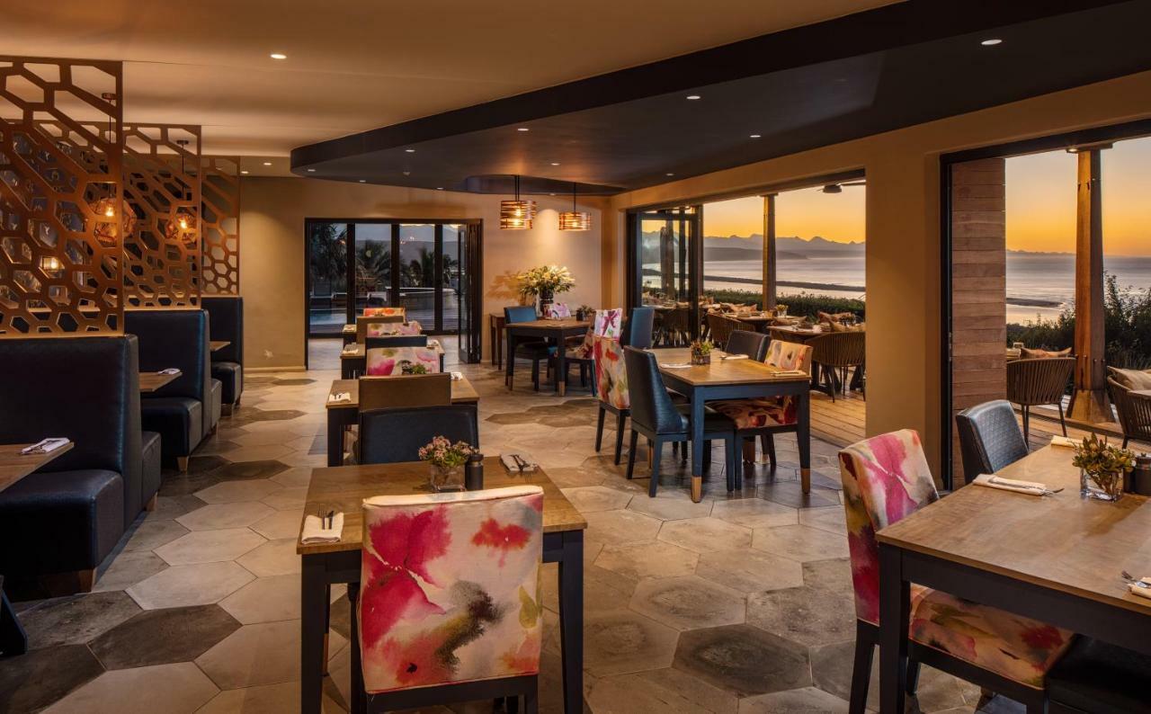 Sky Villa Boutique Hotel By Raw Africa Collection Плеттенберг-Бей Экстерьер фото The Beach Club