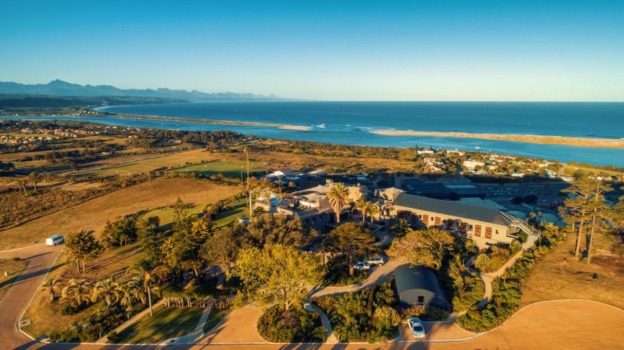 Sky Villa Boutique Hotel By Raw Africa Collection Плеттенберг-Бей Экстерьер фото Aerial view of the campus